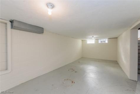 3662 W 116th Street Cleveland OH 44111