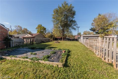 3662 W 116th Street Cleveland OH 44111