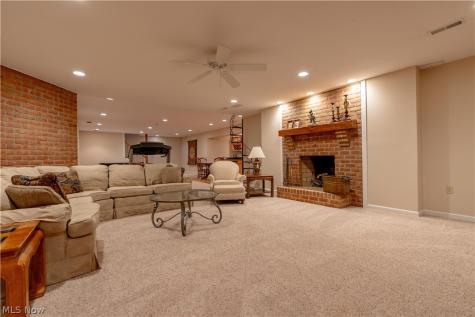 15644 Marshallville Street NW Canal Fulton OH 44614