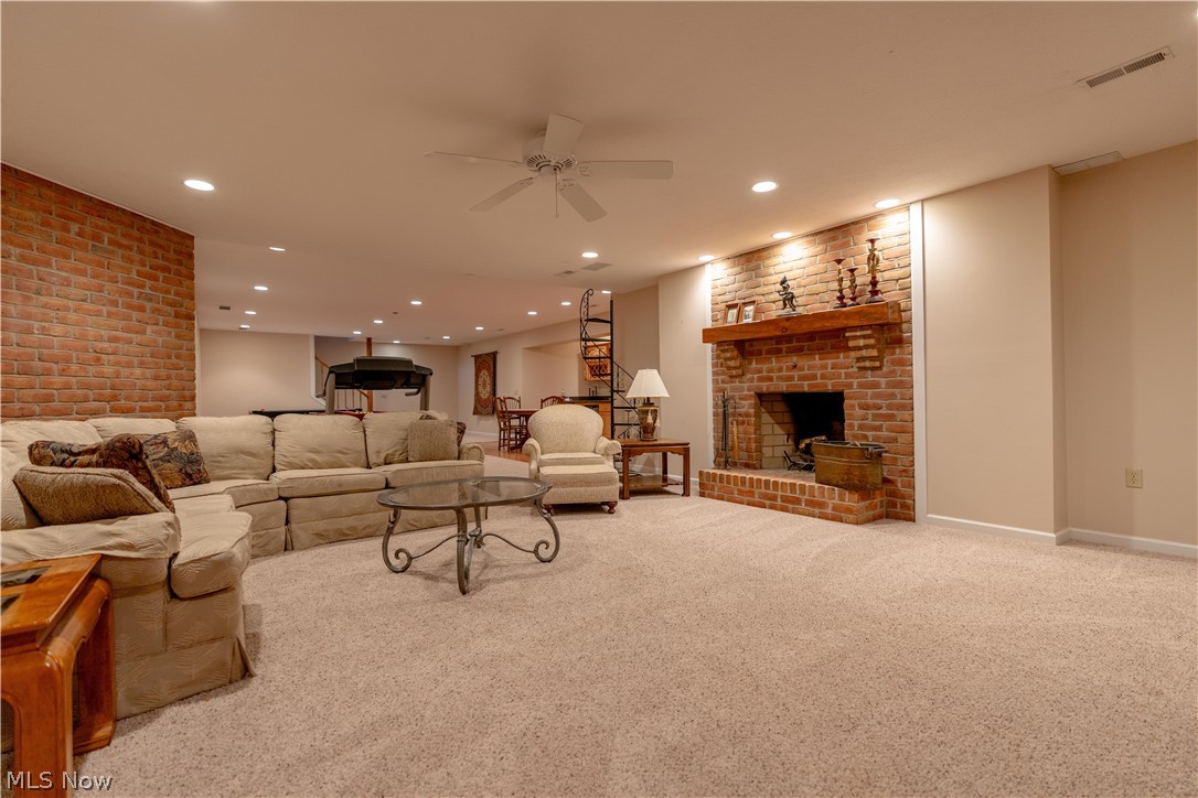 15644 Marshallville Street NW Canal Fulton OH 44614