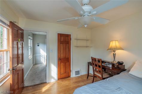 3166 W 162nd Street Cleveland OH 44111