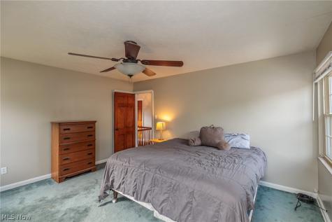 3166 W 162nd Street Cleveland OH 44111