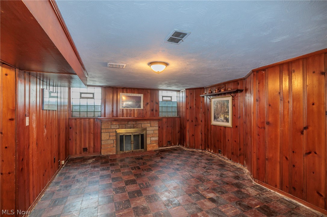 3166 W 162nd Street Cleveland OH 44111