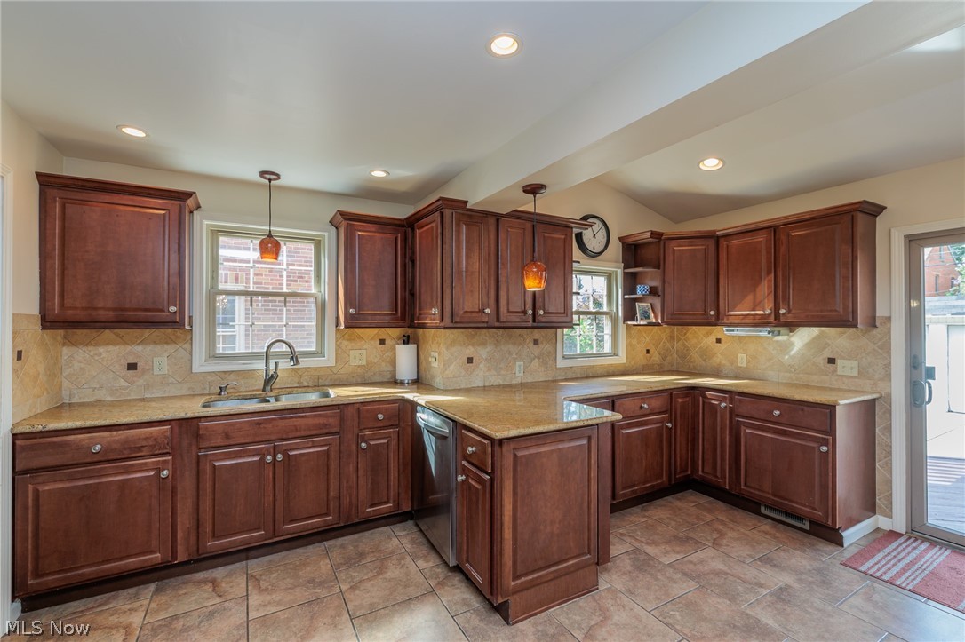 3166 W 162nd Street Cleveland OH 44111