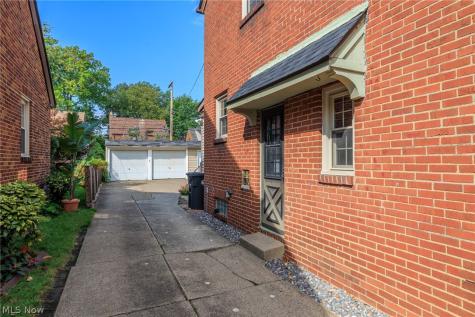 3166 W 162nd Street Cleveland OH 44111