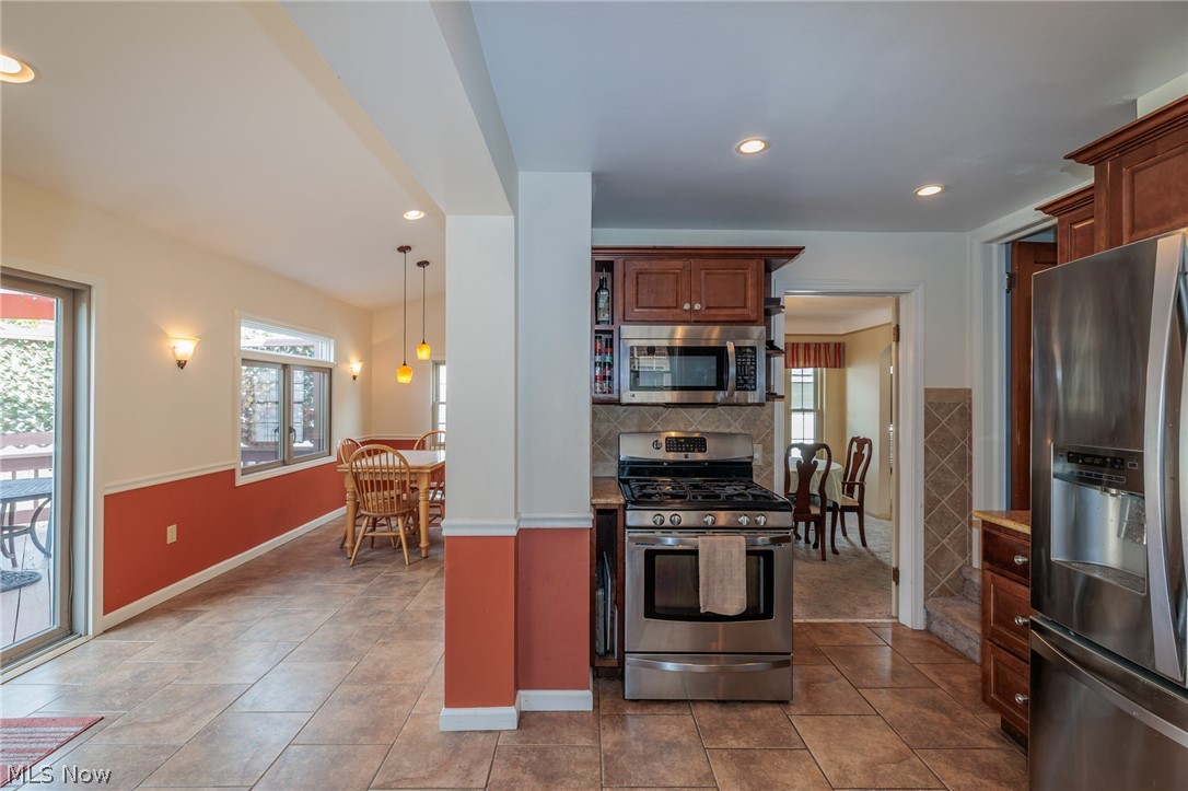 3166 W 162nd Street Cleveland OH 44111