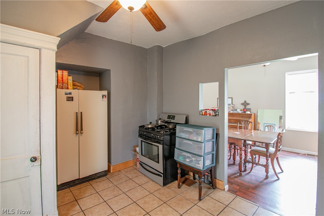 126 14th Street NW Barberton OH 44203
