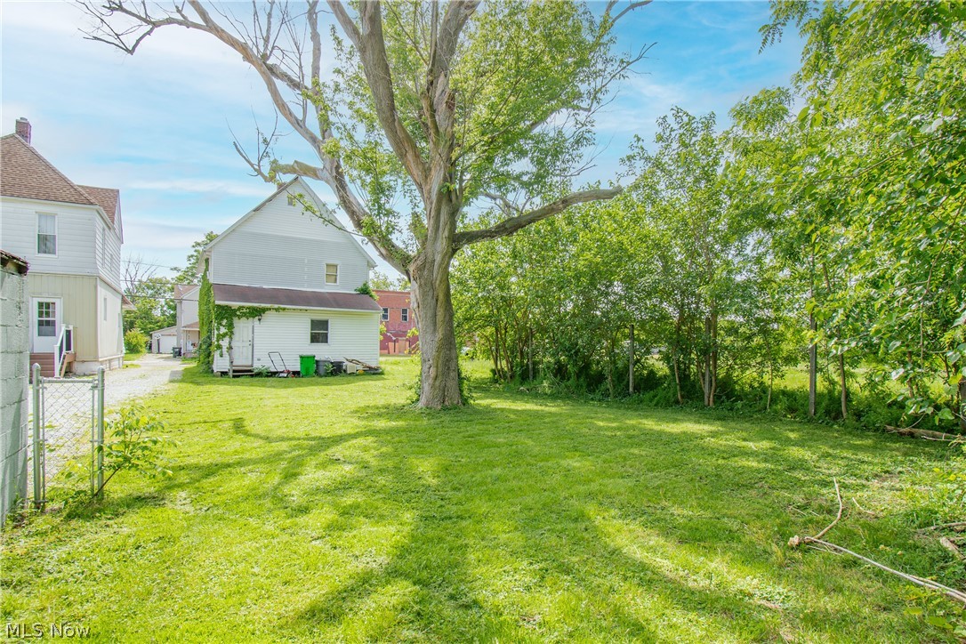 126 14th Street NW Barberton OH 44203