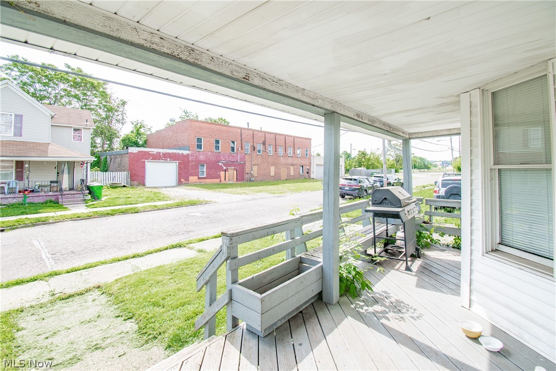 126 14th Street NW Barberton OH 44203