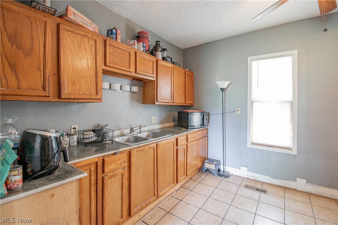 126 14th Street NW Barberton OH 44203