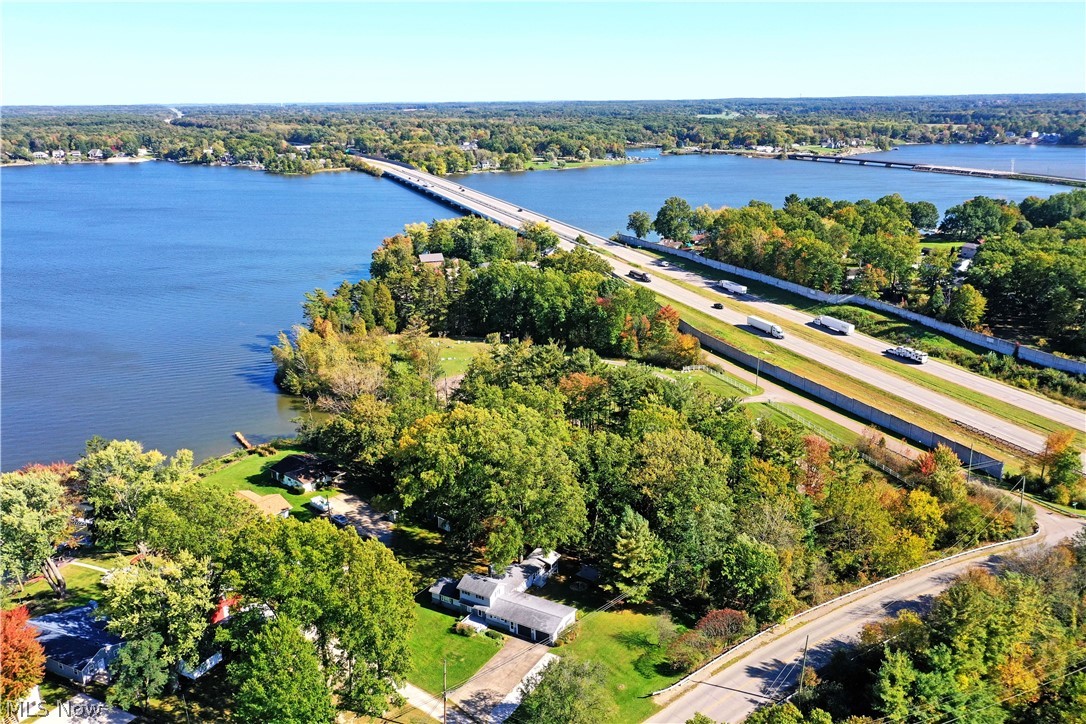 767 Grandview Road Lake Milton OH 44429