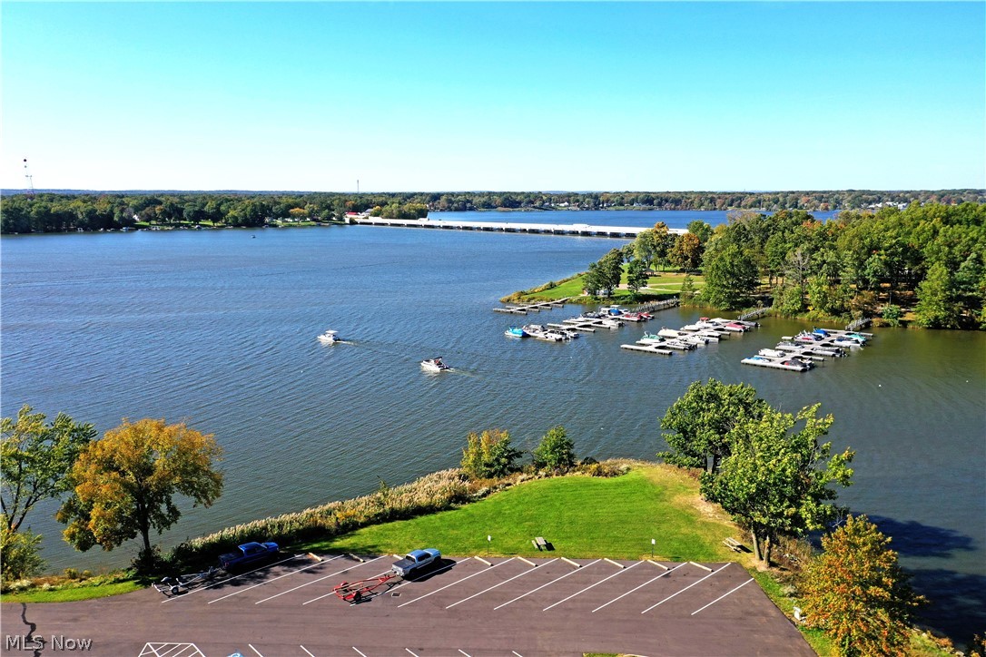 767 Grandview Road Lake Milton OH 44429