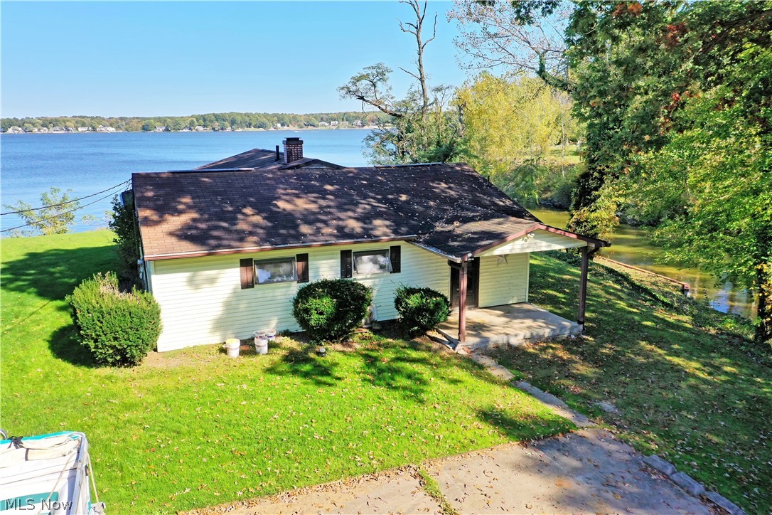 767 Grandview Road Lake Milton OH 44429