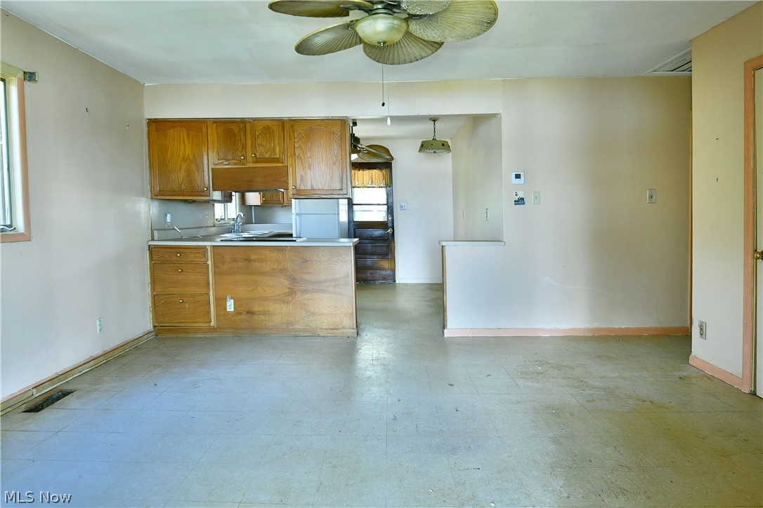 767 Grandview Road Lake Milton OH 44429