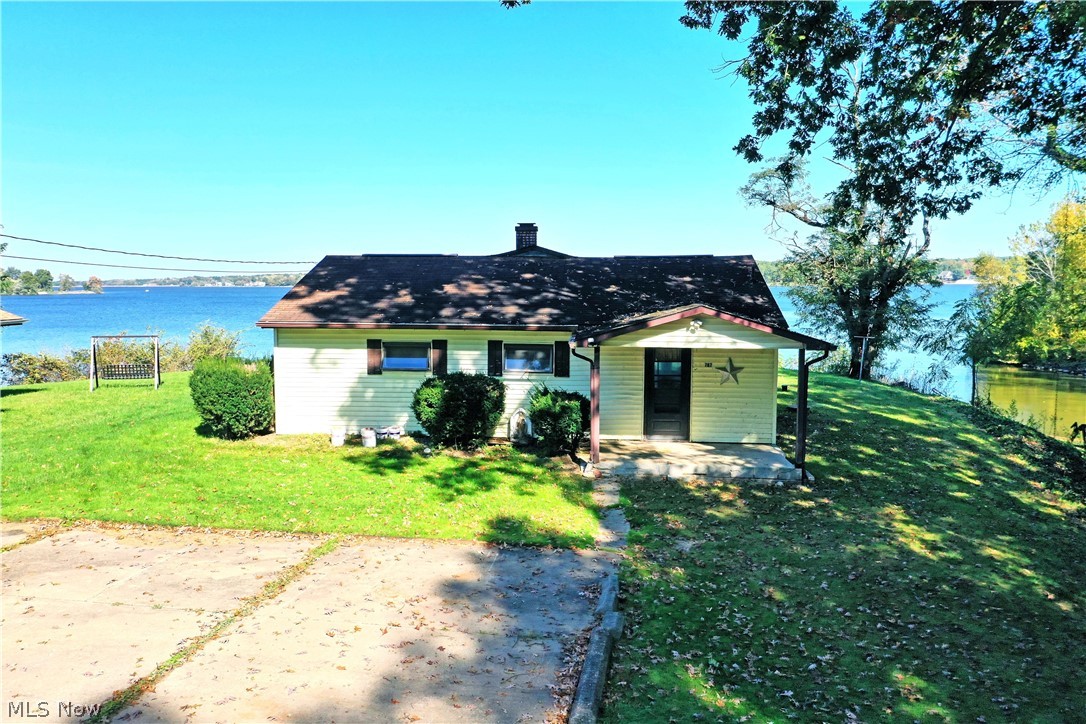 767 Grandview Road Lake Milton OH 44429