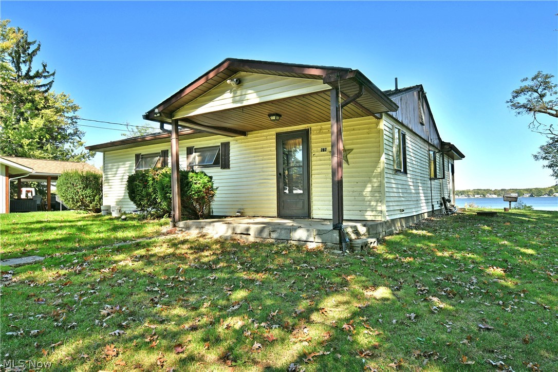 767 Grandview Road Lake Milton OH 44429