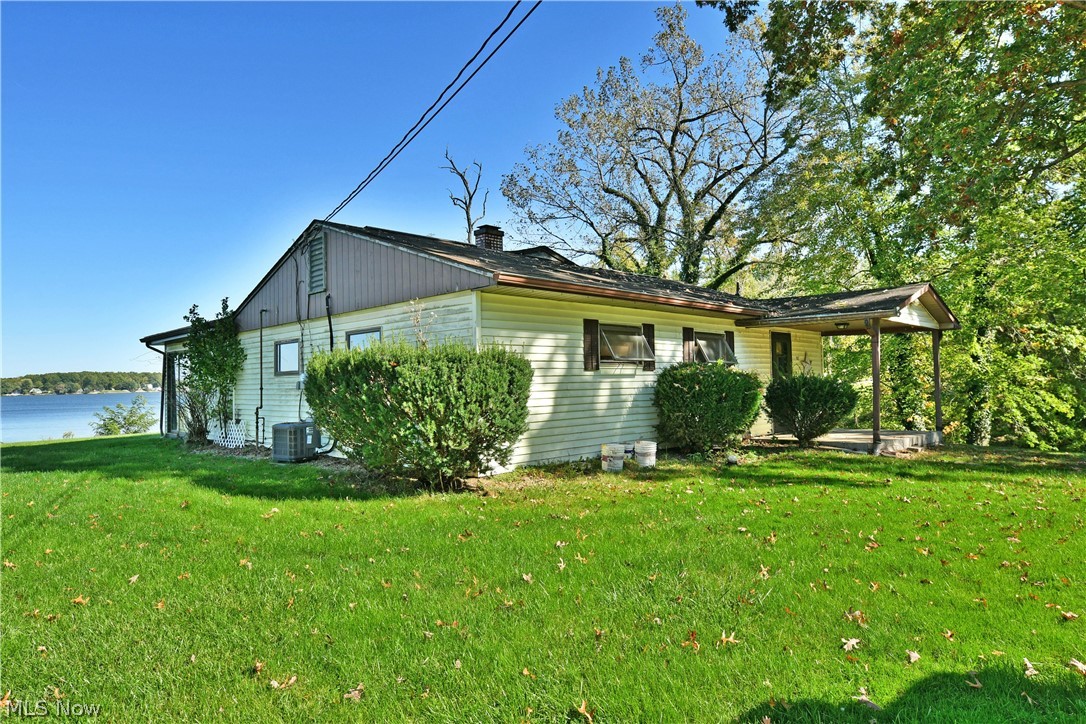 767 Grandview Road Lake Milton OH 44429