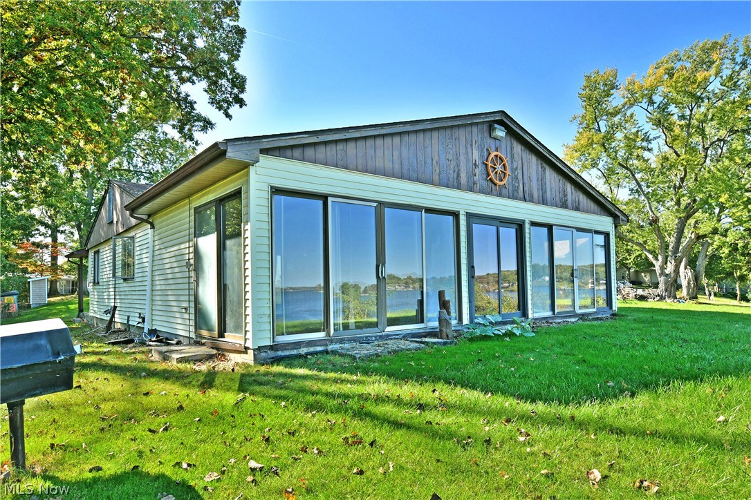 767 Grandview Road Lake Milton OH 44429