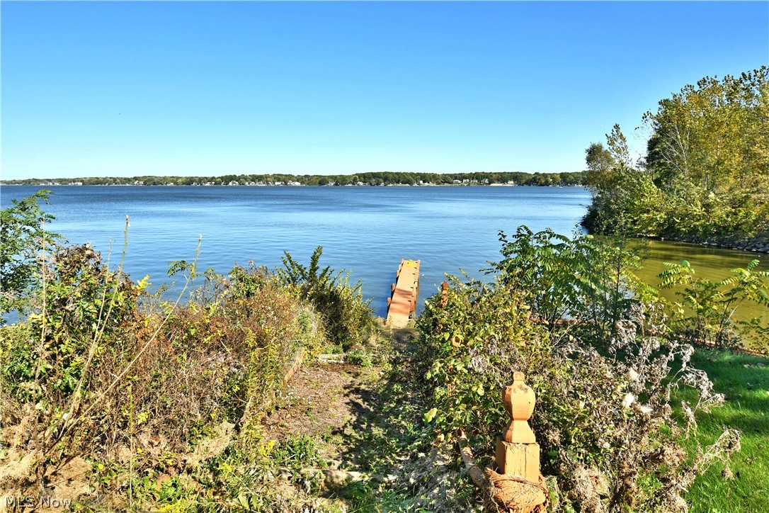 767 Grandview Road Lake Milton OH 44429