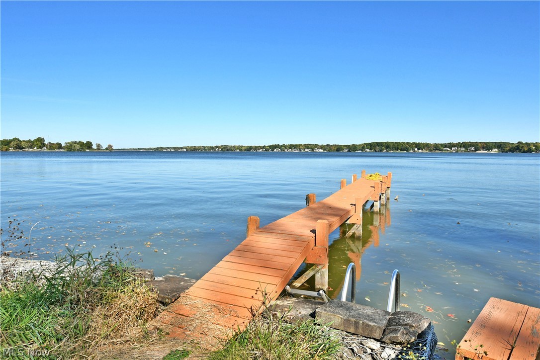 767 Grandview Road Lake Milton OH 44429