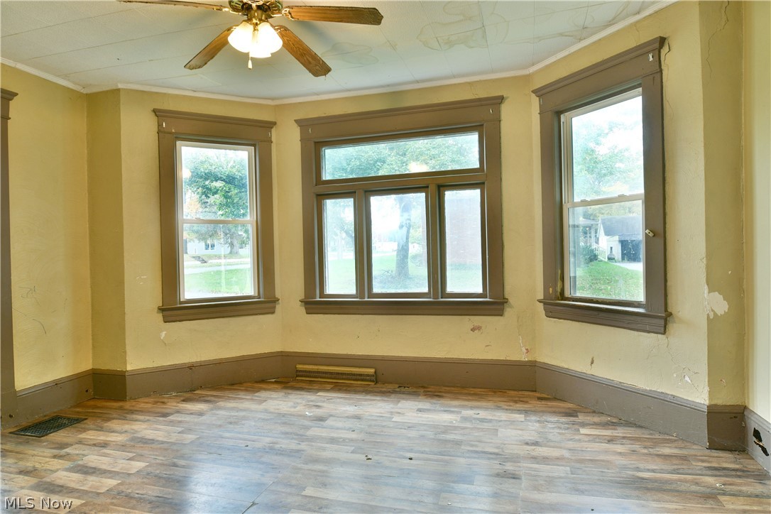 201 Elm Street Struthers OH 44471
