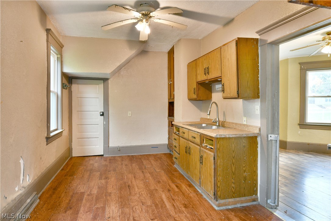 201 Elm Street Struthers OH 44471