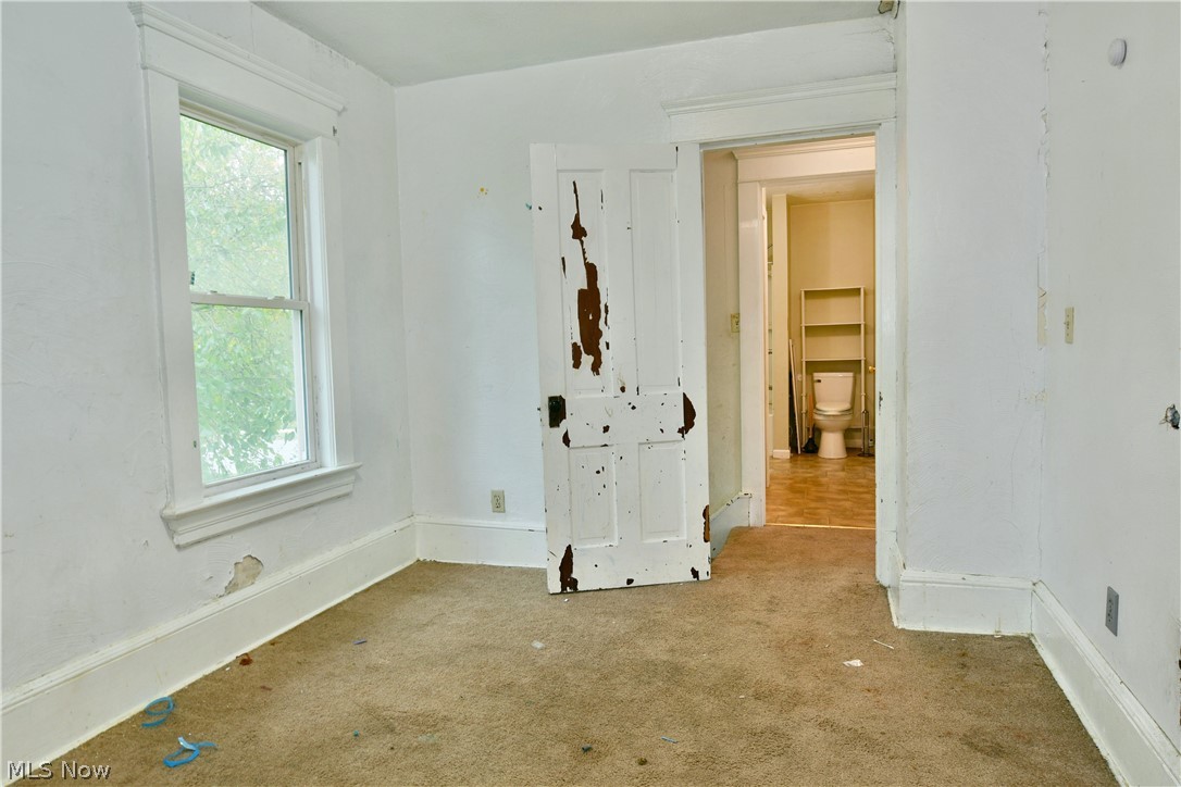 201 Elm Street Struthers OH 44471