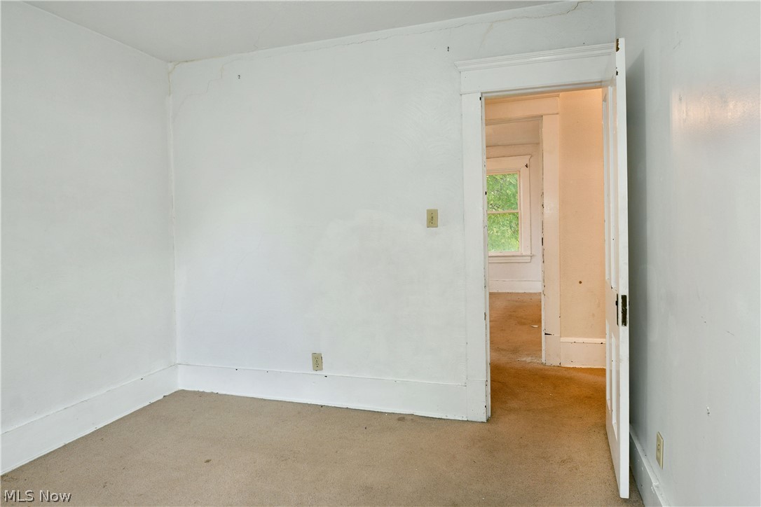 201 Elm Street Struthers OH 44471