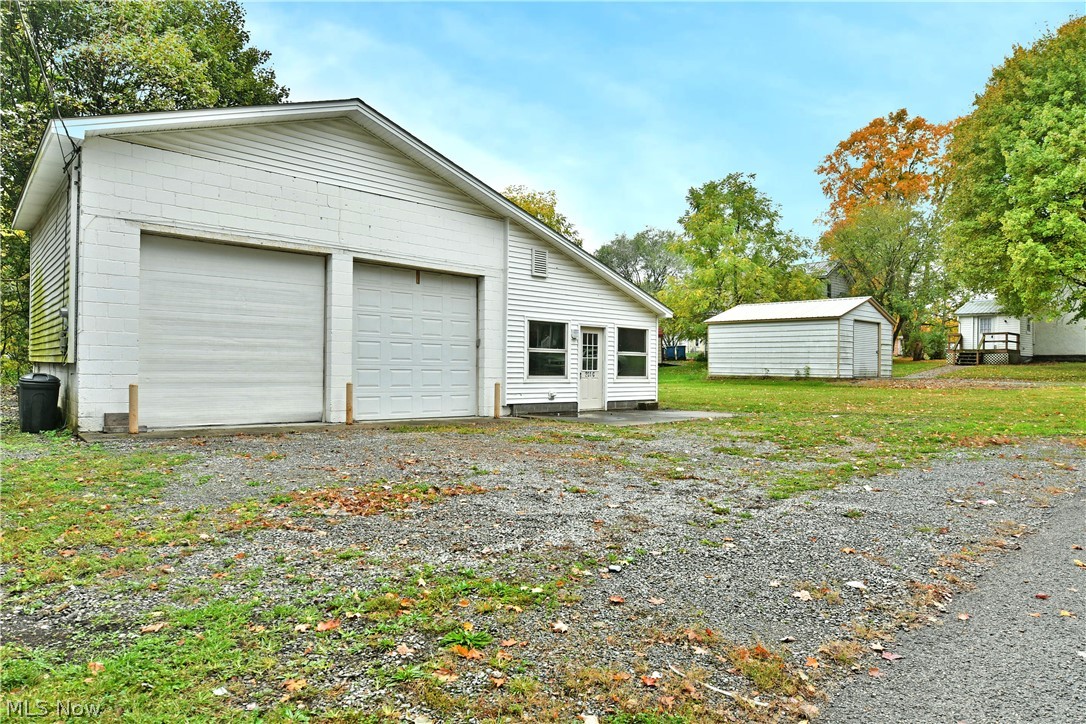 201 Elm Street Struthers OH 44471