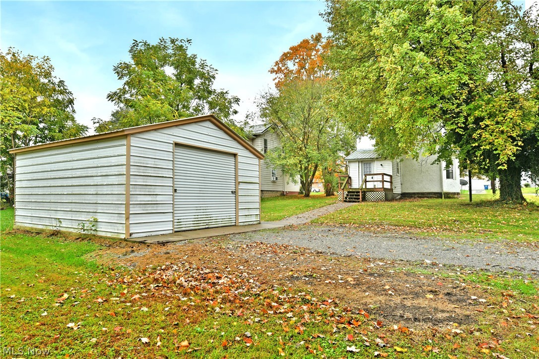 201 Elm Street Struthers OH 44471