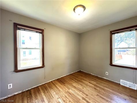 9012 Fernhill Avenue Parma OH 44129