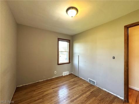 9012 Fernhill Avenue Parma OH 44129