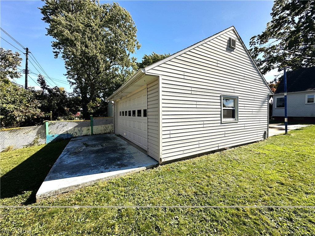 9012 Fernhill Avenue Parma OH 44129