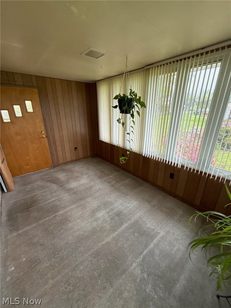 810 Carlton Drive Campbell OH 44405
