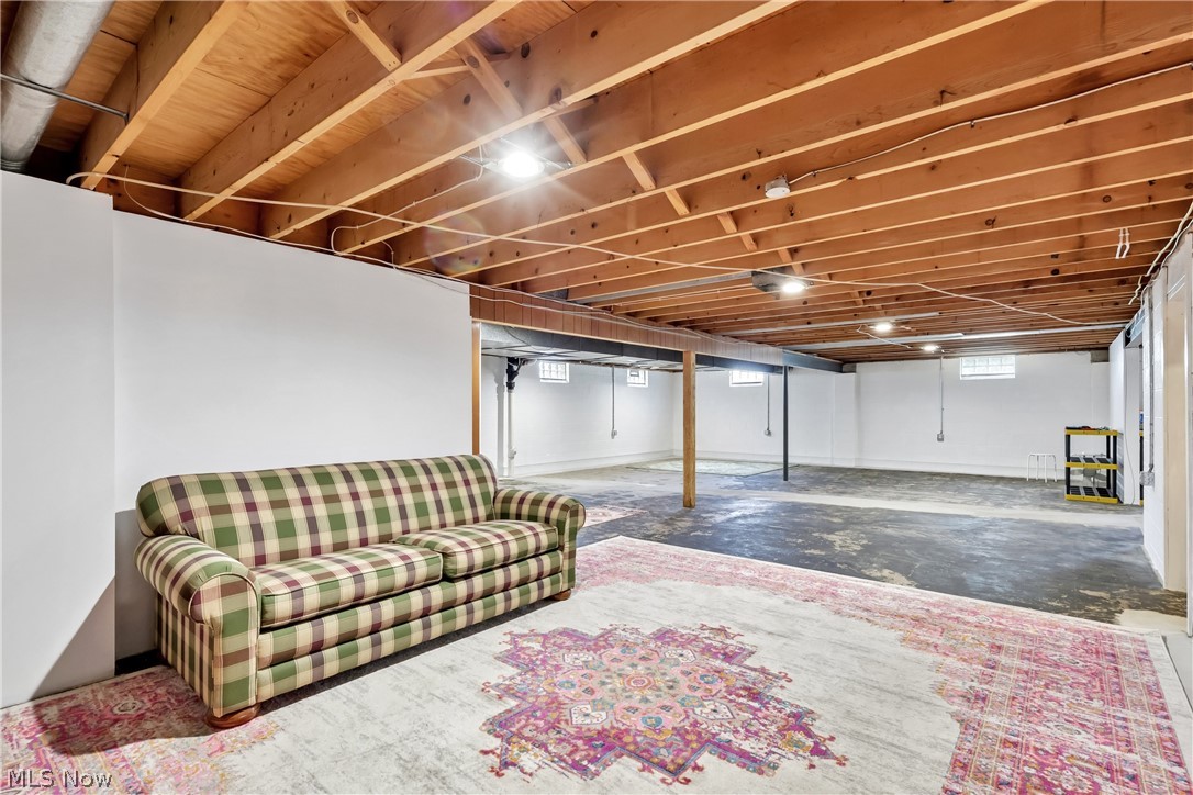 810 Carlton Drive Campbell OH 44405
