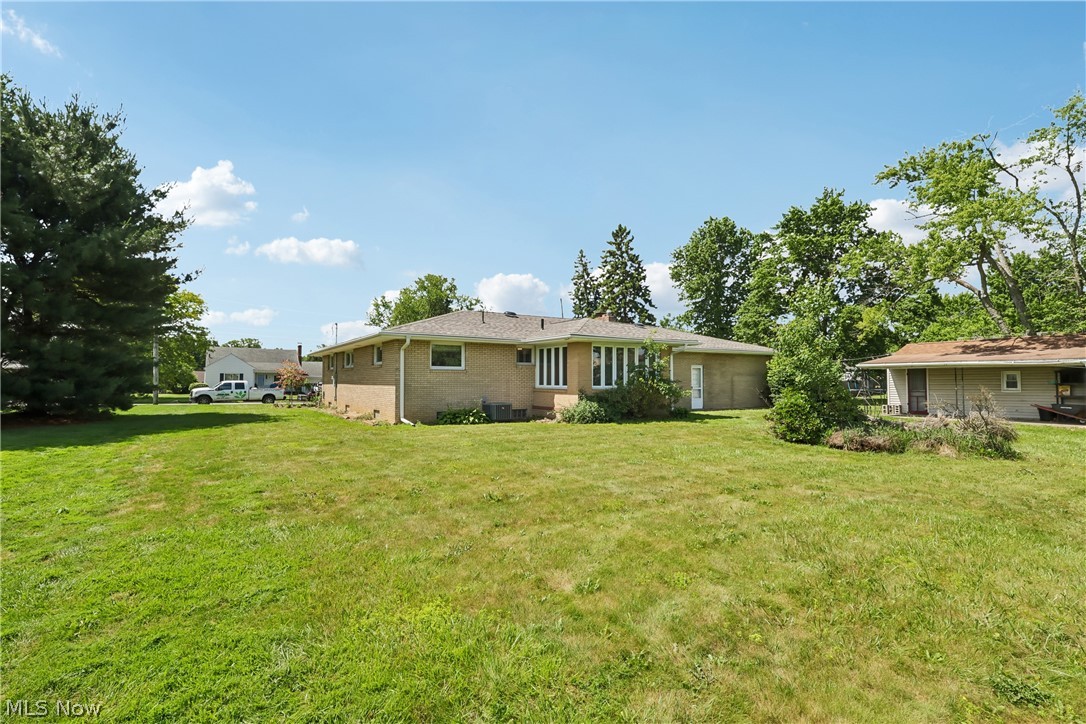 810 Carlton Drive Campbell OH 44405