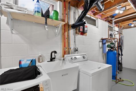 1744 Mattingly Road Hinckley OH 44233