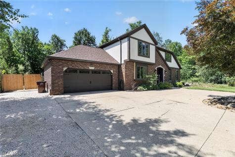 1744 Mattingly Road Hinckley OH 44233