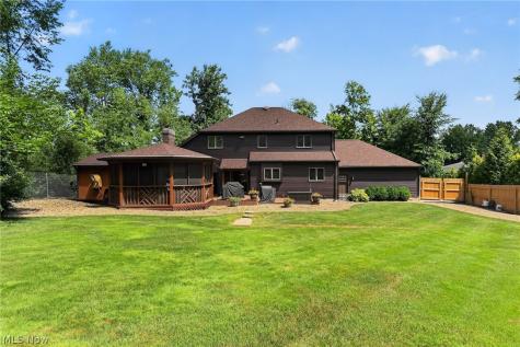 1744 Mattingly Road Hinckley OH 44233