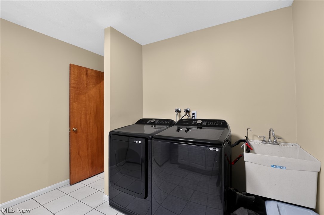 1744 Mattingly Road Hinckley OH 44233