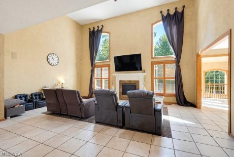 8808 Eastlynn Avenue NW Massillon OH 44646