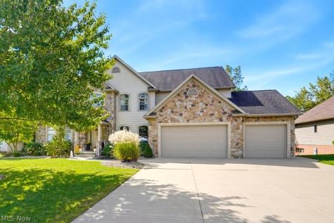 8808 Eastlynn Avenue NW Massillon OH 44646