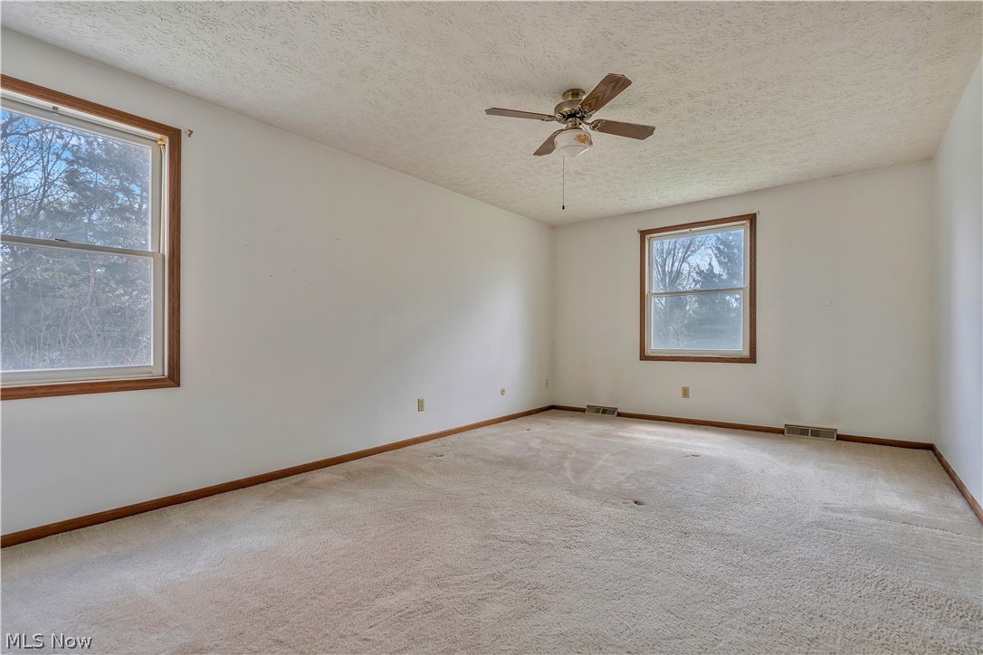 8054 Fox Run Avenue NW North Canton OH 44720