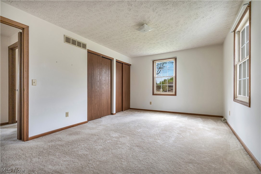 8054 Fox Run Avenue NW North Canton OH 44720