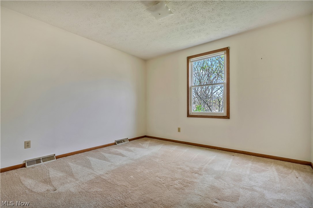 8054 Fox Run Avenue NW North Canton OH 44720