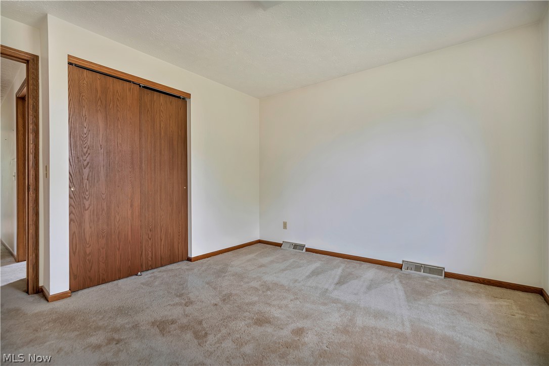 8054 Fox Run Avenue NW North Canton OH 44720