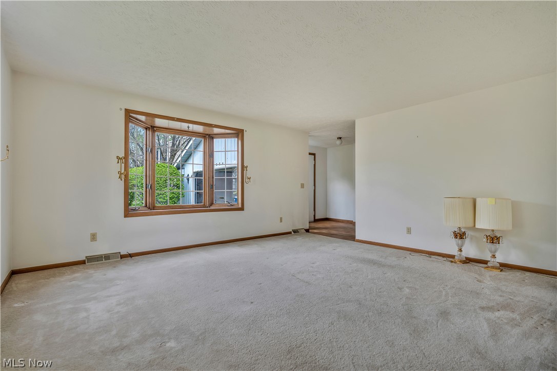 8054 Fox Run Avenue NW North Canton OH 44720