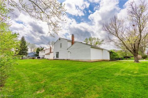 8054 Fox Run Avenue NW North Canton OH 44720
