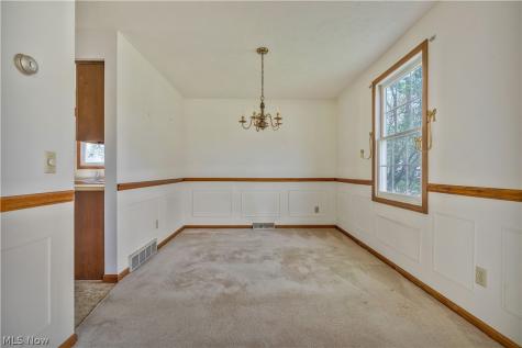8054 Fox Run Avenue NW North Canton OH 44720