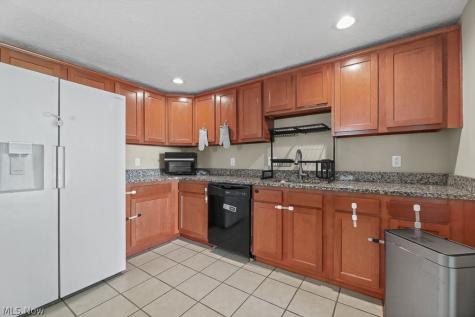 2074 Samuel Drive Brunswick OH 44212